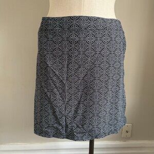 EUC sz XL RipSkirt Hawaii Length 2 Velcro Wrap Black and White Geometric Print